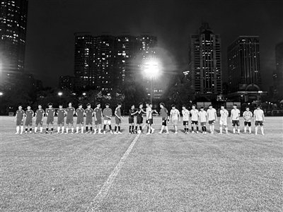 必一体育官方网站-广州代表队完成首次实战演练|足球|广州体育学院队|信息时报|粤超联赛|球员_新浪体育_新浪新闻